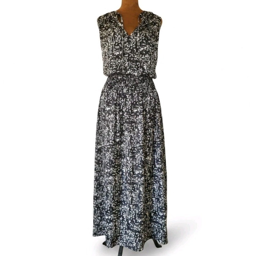 NWT Prologue Maxi Dress Size M Stretch Waist Sleeveless Lightweight Satin
